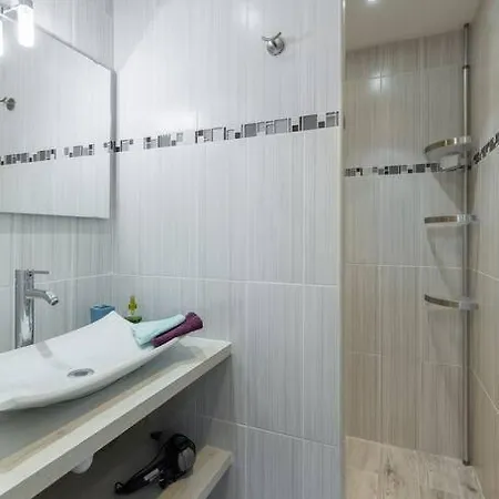 L32 Mozart 2 Bedrooms, Ac, Wifi, 10 Mins Beach Nice Exterior photo